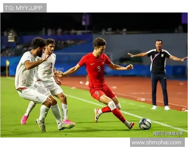 伊朗足球因违规行为遭全球禁赛影响深远引发各界热议