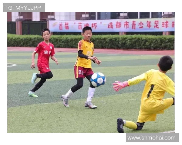 视频手指足球带你体验指尖上的激情与乐趣，畅享全新互动玩法与精彩赛事瞬间